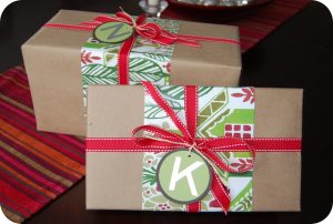 Easy and simple wrapping idea for christmas gifts