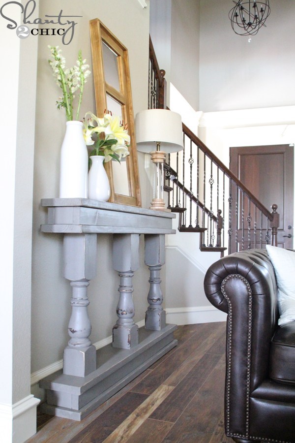 ENTRY WITH FARMHOUSE DIY GRAY DISTRESSED CONSOLE TABLE 